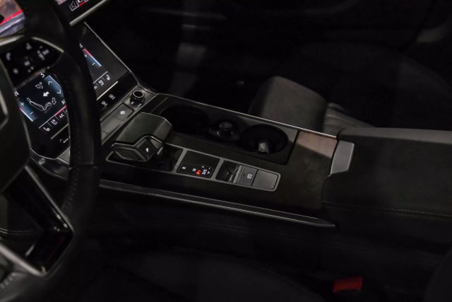 2019 Audi A6 55 Tfsi Premium Plus Sedan 4d - Image 21