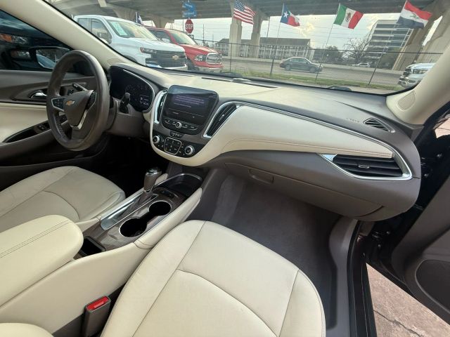 2020 Chevrolet Malibu - Image 20