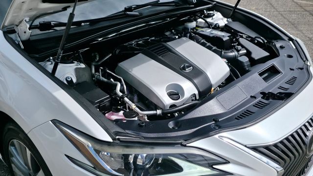 2019 Lexus Es - Image 27