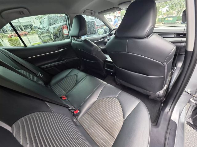 2022 Toyota Camry - Image 16