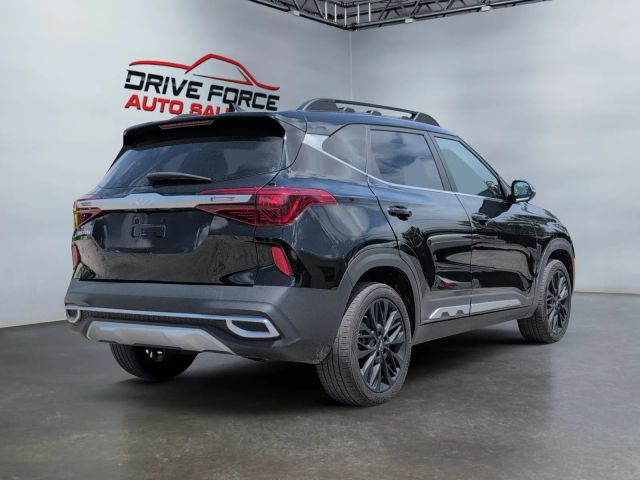 2023 Kia Seltos - Image 5