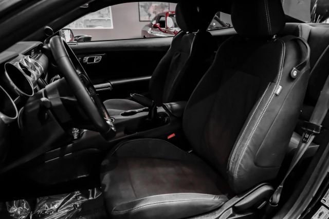 2019 Ford Mustang Gt Coupe 2d - Image 4