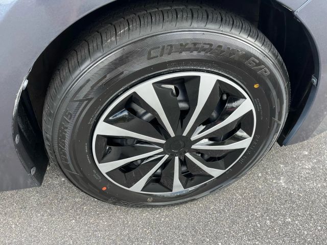 2016 Toyota Corolla - Image 11