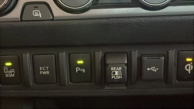 2021 Toyota Tacoma Double Cab - Image 37