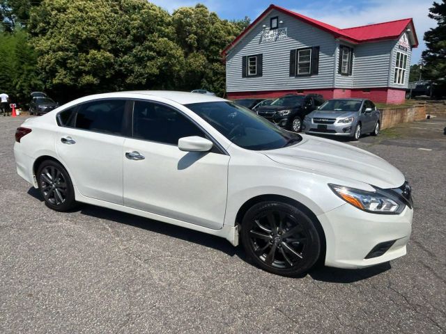2018 Nissan Altima - Image 1