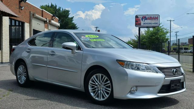 2013 Lexus Es - Image 1