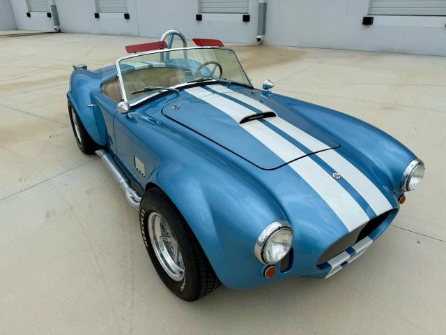 1965 Shelby Cobra Roadster 427 - Image 3