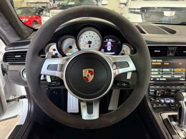 2015 Porsche 911 - Image 84