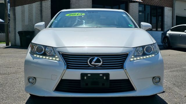 2013 Lexus Es - Image 3