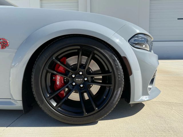 2021 Dodge Charger - Image 9