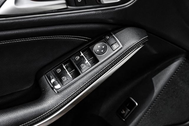2017 Mercedes-benz Cla Cla 250 4matic Coupe 4d - Image 38