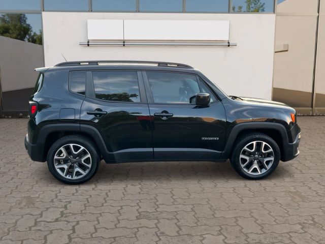 2017 Jeep Renegade - Image 6