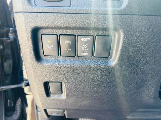 2017 Toyota 4runner - Image 34