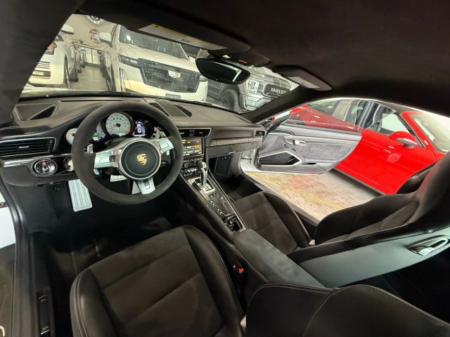 2015 Porsche 911 - Image 80