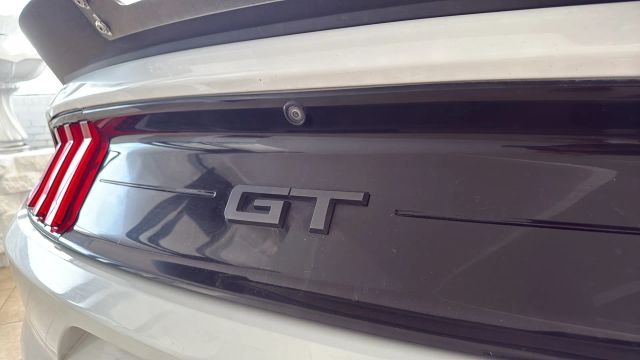 2019 Ford Mustang - Image 3