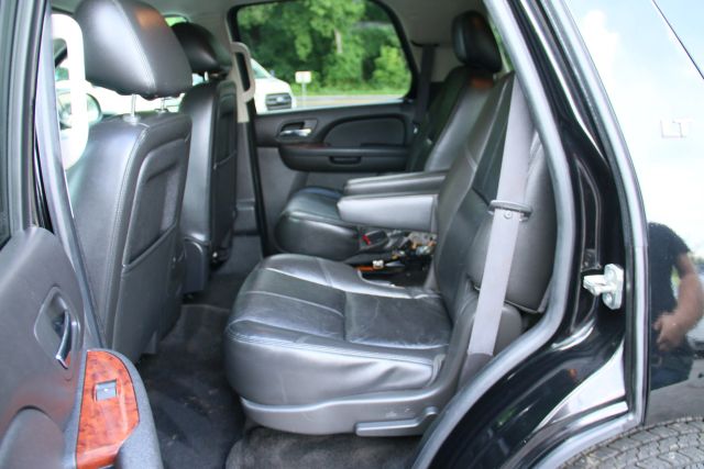 2013 Chevrolet Tahoe - Image 12