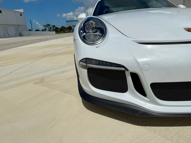 2015 Porsche 911 - Image 49