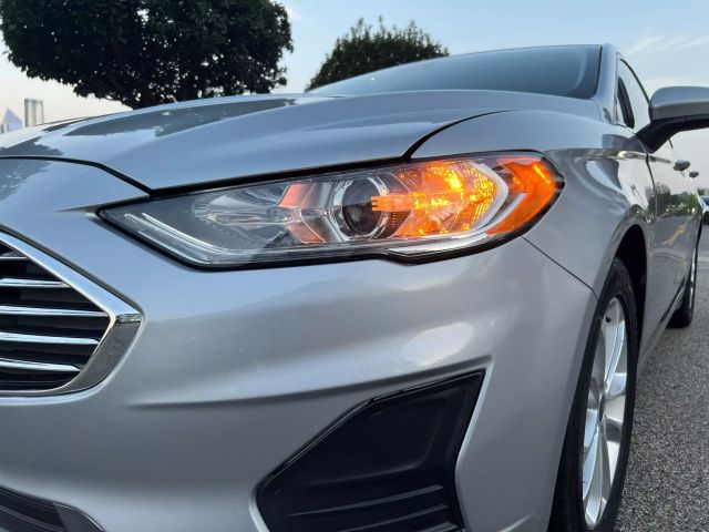 2020 Ford Fusion Se Sedan 4d - Image 25