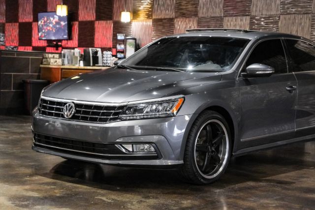2017 Volkswagen Passat 1.8t Se Sedan 4d - Image 8