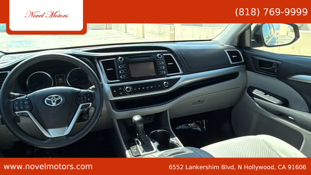 2019 Toyota Highlander - Image 24