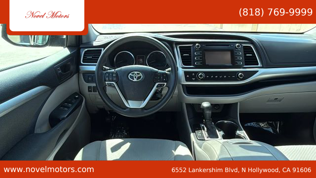 2019 Toyota Highlander - Image 23