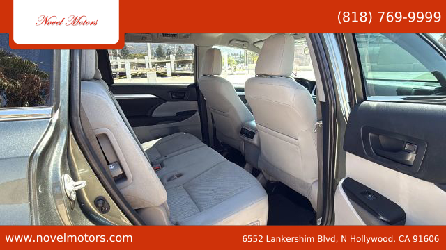 2019 Toyota Highlander - Image 16