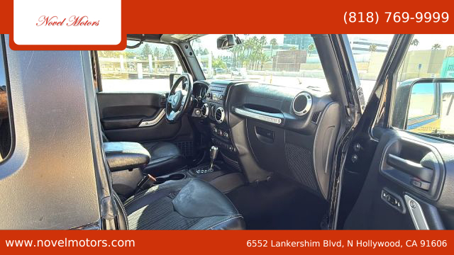 2015 Jeep Wrangler - Image 12