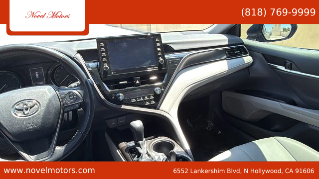 2021 Toyota Camry Hybrid - Image 20