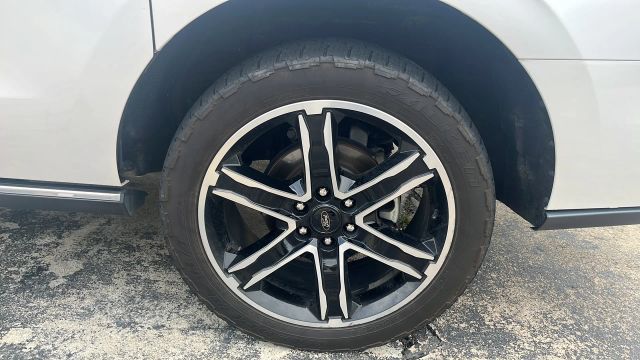 2019 Ford Expedition Max - Image 5