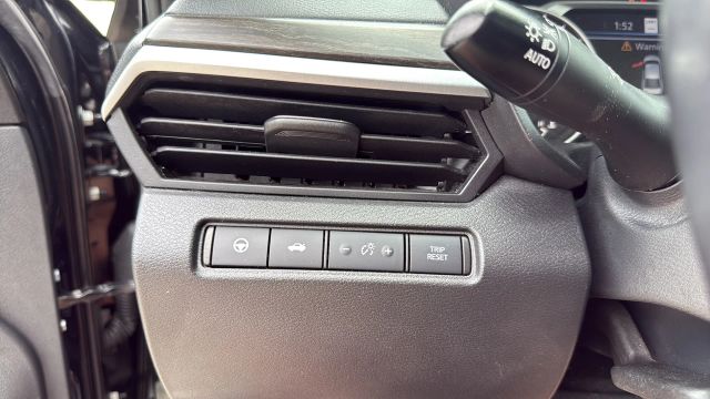 2023 Nissan Altima - Image 38