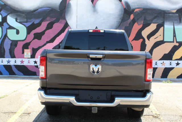 2019 Ram 1500 Crew Cab - Image 20