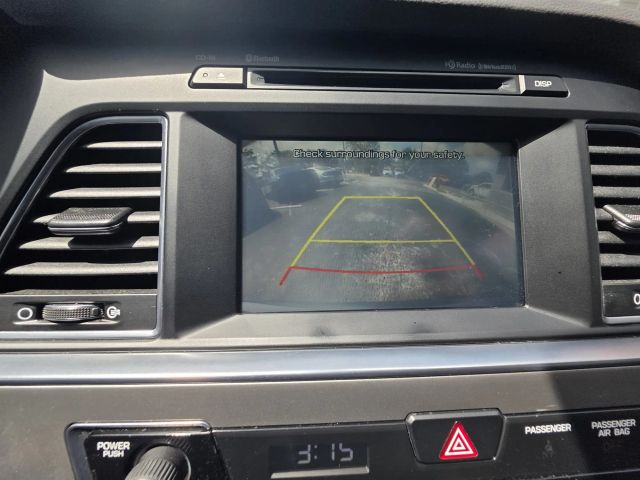 2017 Hyundai Sonata - Image 19