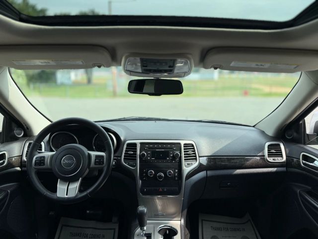 2012 Jeep Grand Cherokee Laredo Sport Utility 4d - Image 13