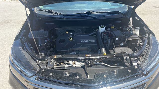 2022 Chevrolet Equinox - Image 20