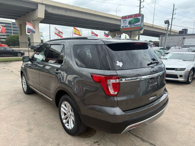 2017 Ford Explorer - Image 9