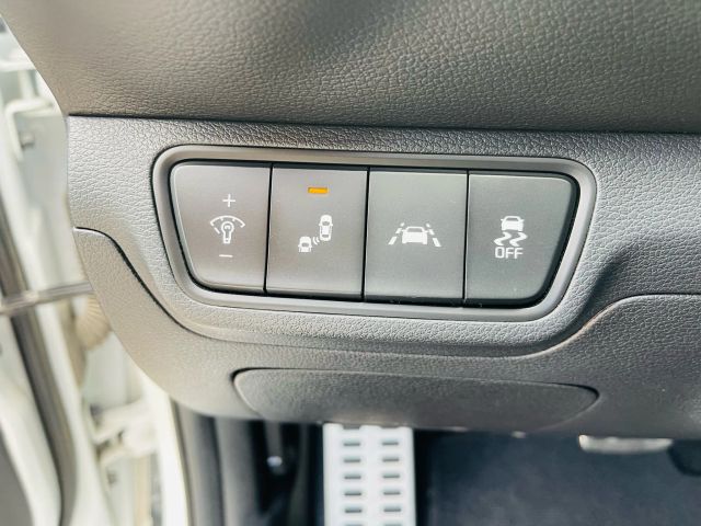 2021 Kia Forte - Image 30