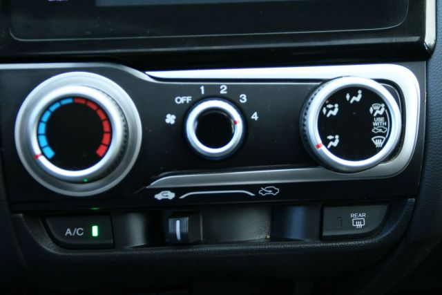2017 Honda Fit - Image 27