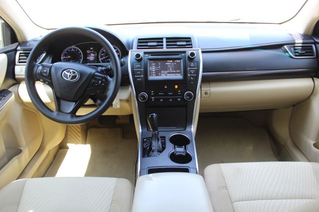 2016 Toyota Camry - Image 2