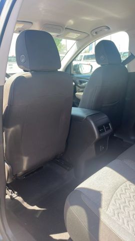 2022 Chevrolet Equinox - Image 12