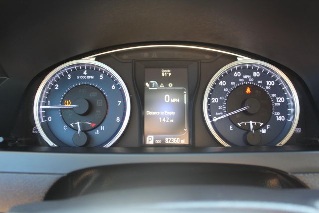 2016 Toyota Camry - Image 9