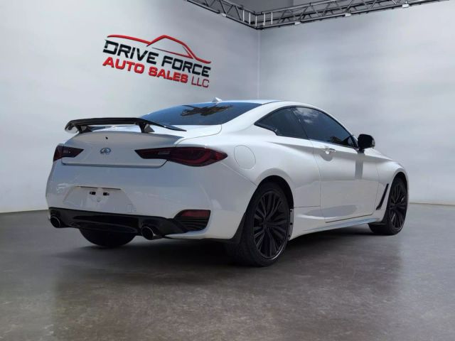2017 Infiniti Q60 - Image 5