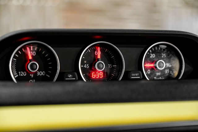2014 Volkswagen Beetle Tdi Hatchback 2d - Image 28