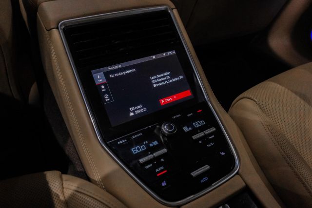 2018 Porsche Panamera 4s Sedan 4d - Image 26