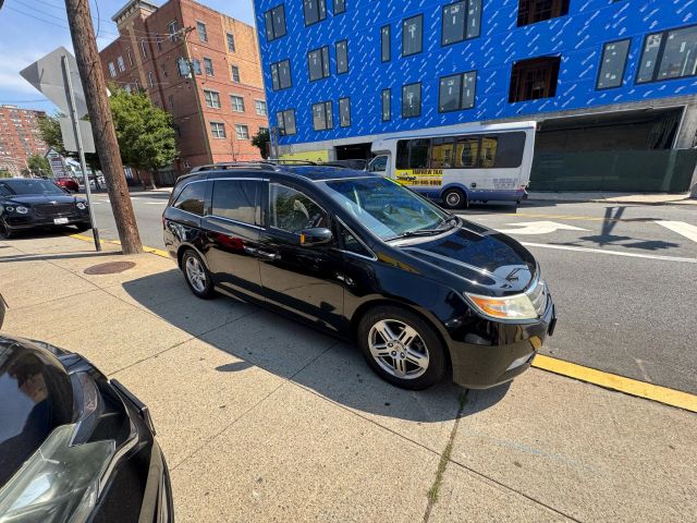 2013 HONDA ODYSSEY VAN V6, I-VTEC, 3.5 LITER TOURING ELITE MINIVAN 4D