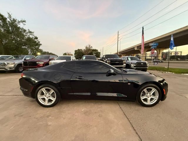 2020 Chevrolet Camaro - Image 6