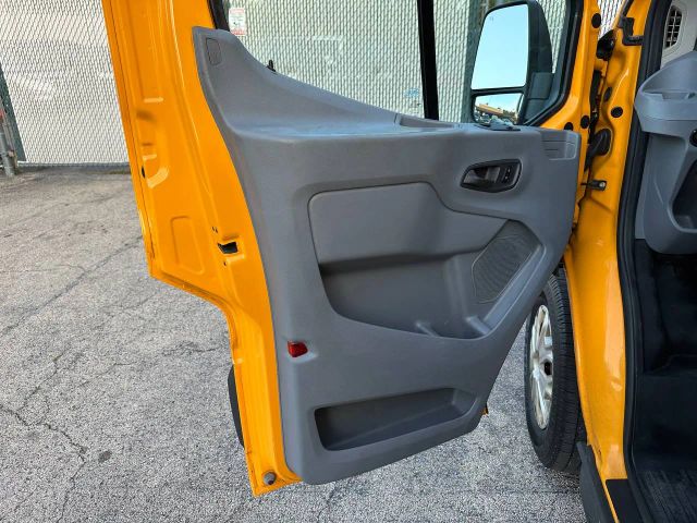 2017 Ford Transit 250 Van - Image 10