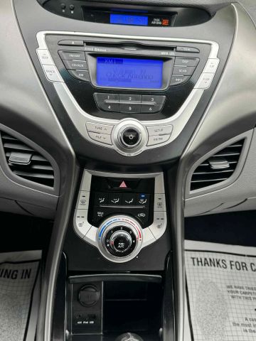 2011 Hyundai Elantra - Image 12