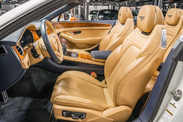 2022 Bentley Continental Gt Gt V8 Convertible 2d - - Image 22