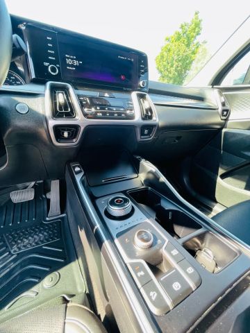 2023 Kia Sorento Hybrid - Image 48