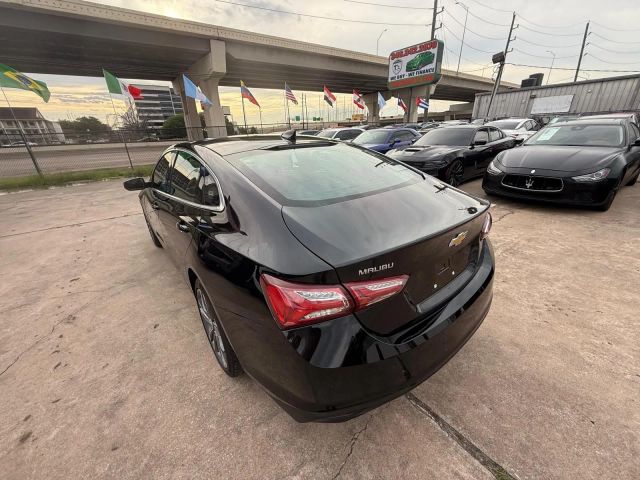 2022 Chevrolet Malibu - Image 8